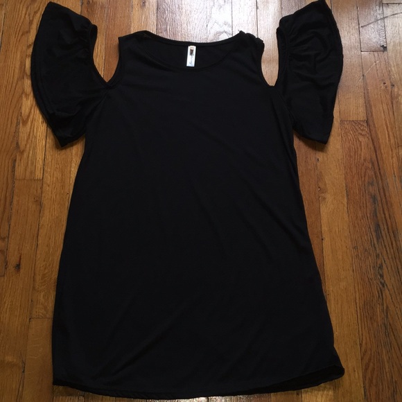 Long blouse. - Picture 1 of 5